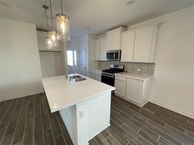 Building Photo - 101 Thurman Holt Rd