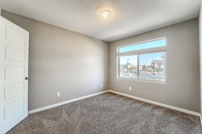 Building Photo - 3 Bedroom single family home in Denver