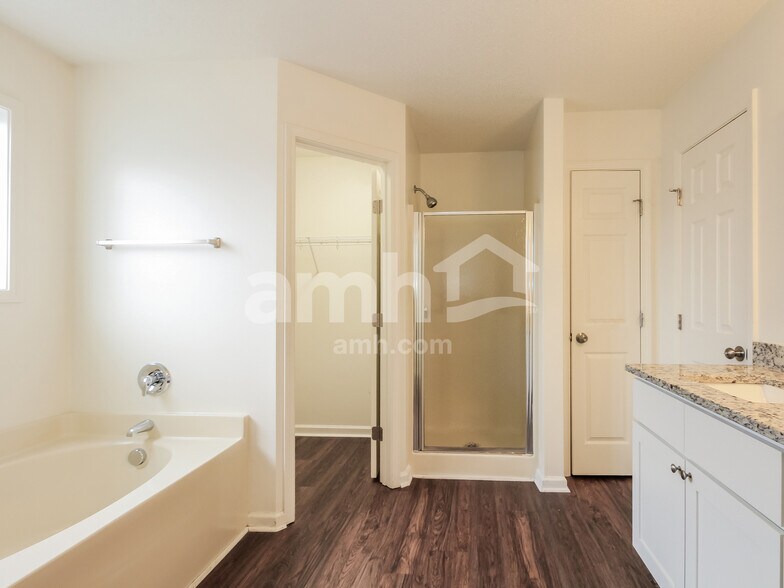 Building Photo - 7262 Copperfield Ct