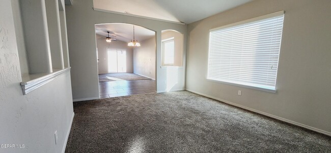 Building Photo - 4956 Rose Elise St