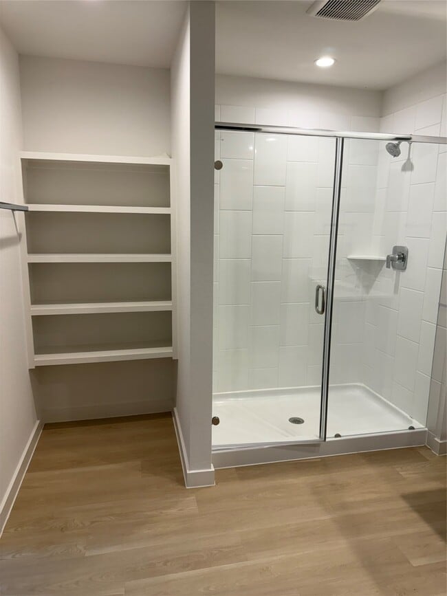 Building Photo - 1543 Merulana Lane