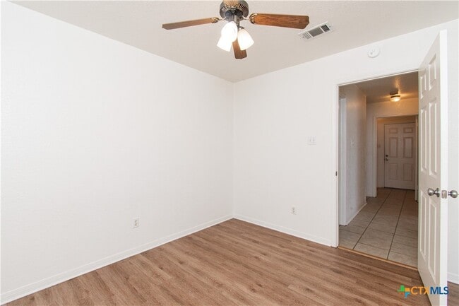 Building Photo - 5009 James Loop