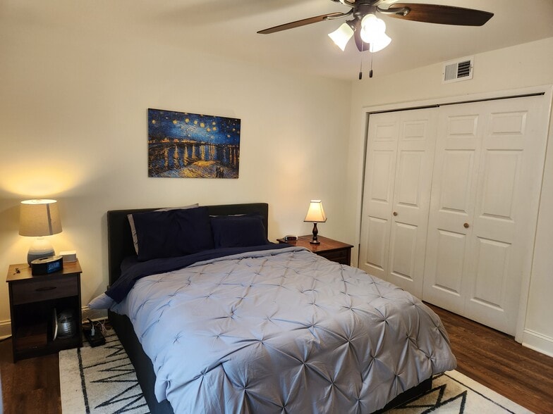 Master bedroom - 1333 S Ponce de Leon Ave NE