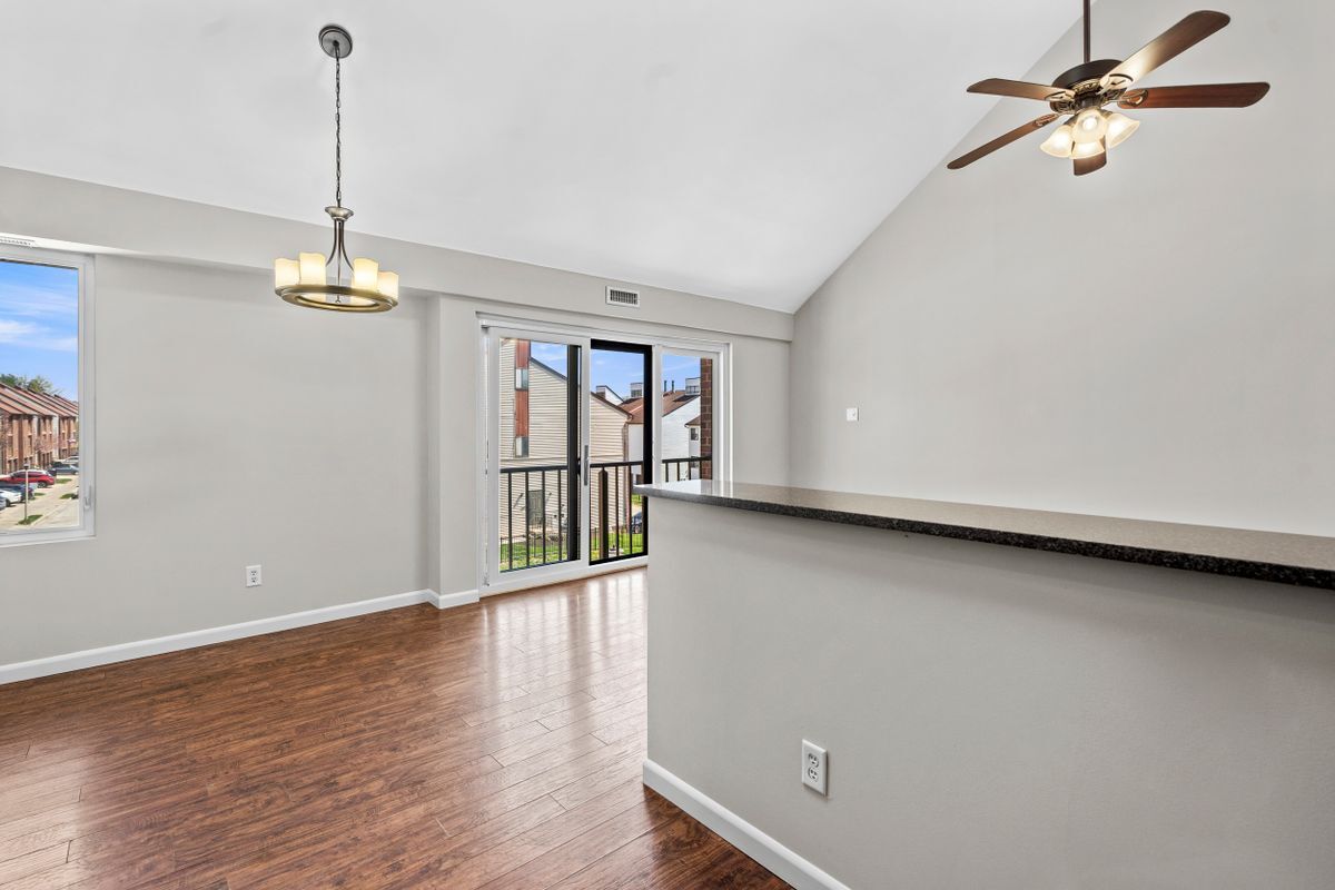 Building Photo - 9496 Convent Ln