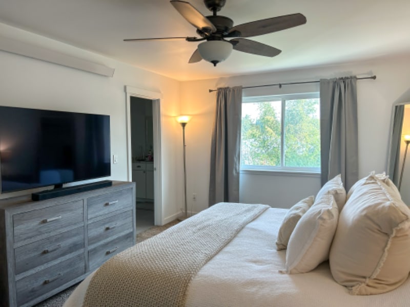 Building Photo - 1589 NW 5th Ave