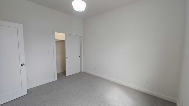 Building Photo - 142 Brighton Ave