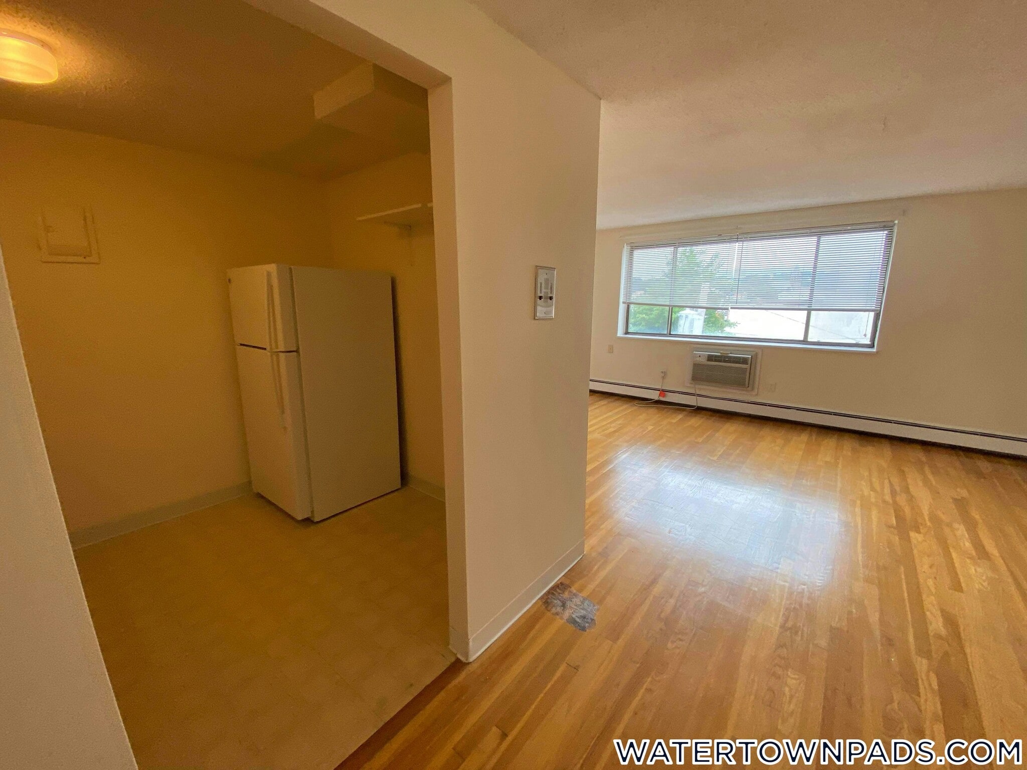 Building Photo - 20 Riverside St