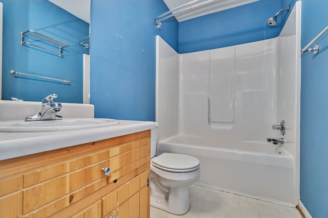 Building Photo - 11430 Wiltstaff Dr