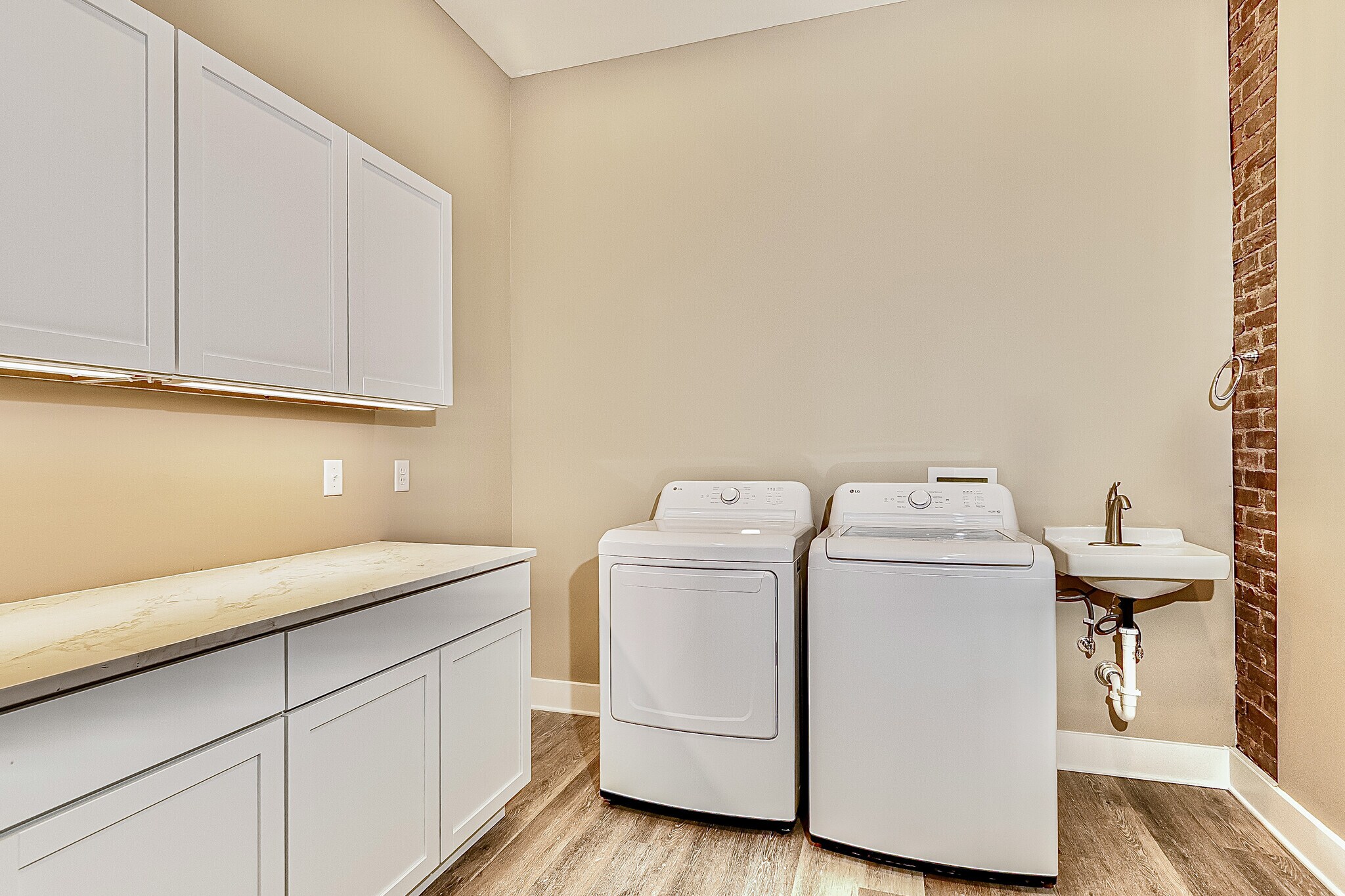 Building Photo - 1600 Bardstown Rd