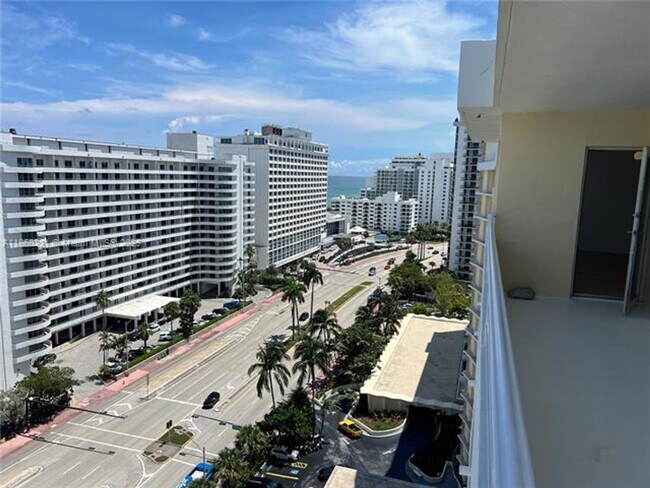 Building Photo - 5600 Collins Ave