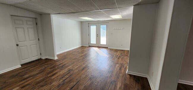 Building Photo - 169 Valleyview Dr