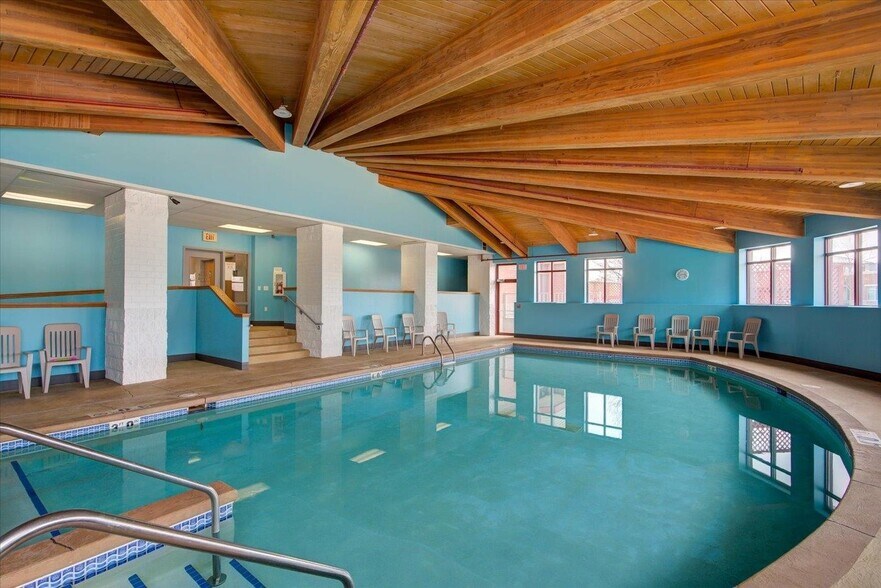 Building Photo - 301 Harbour Town Dr