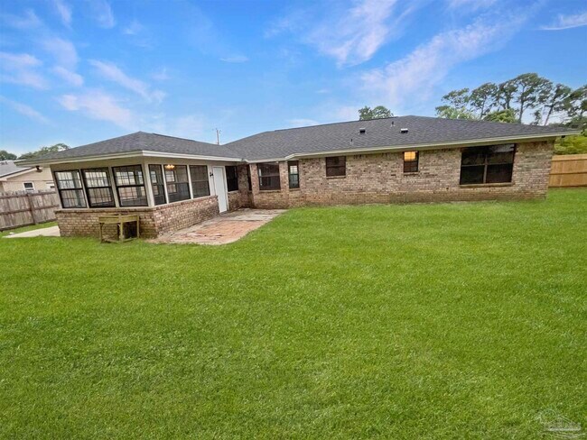 Building Photo - 7524 Sandy Creek Dr