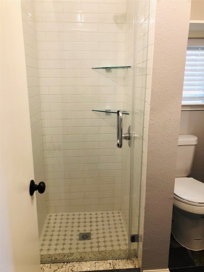 Building Photo - 734 McDaniel St