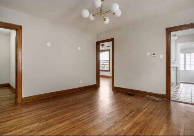 Building Photo - 1249 N 5th St