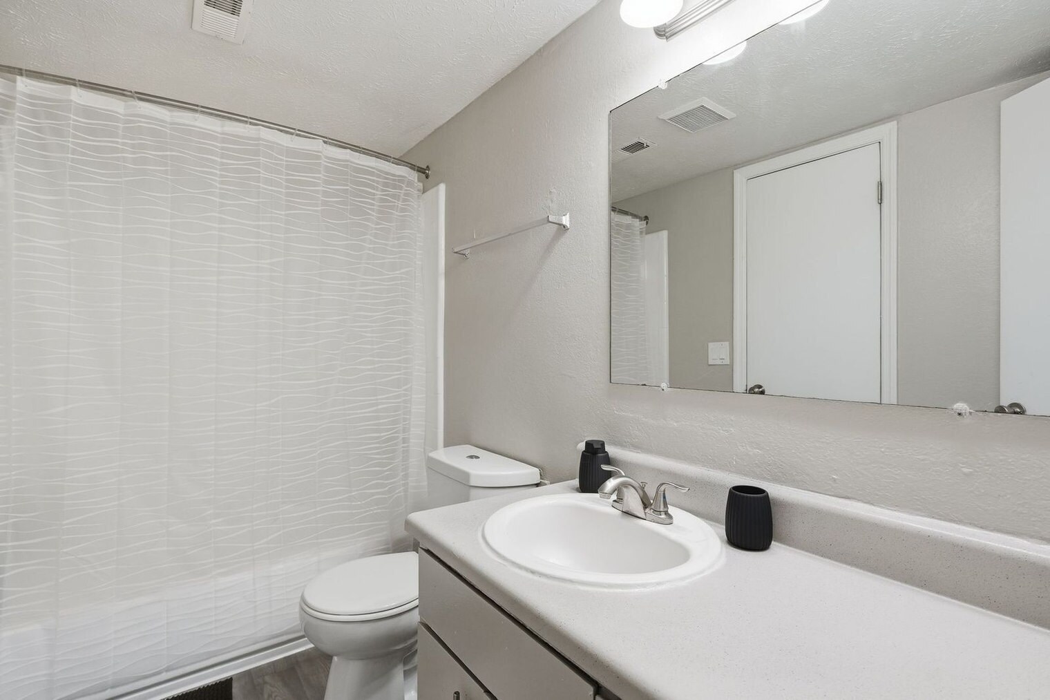 Building Photo - 1314 Stone Mill Ct