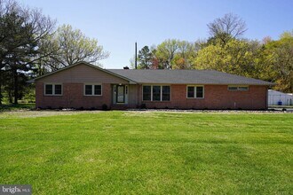 Building Photo - 14880 Concord Rd