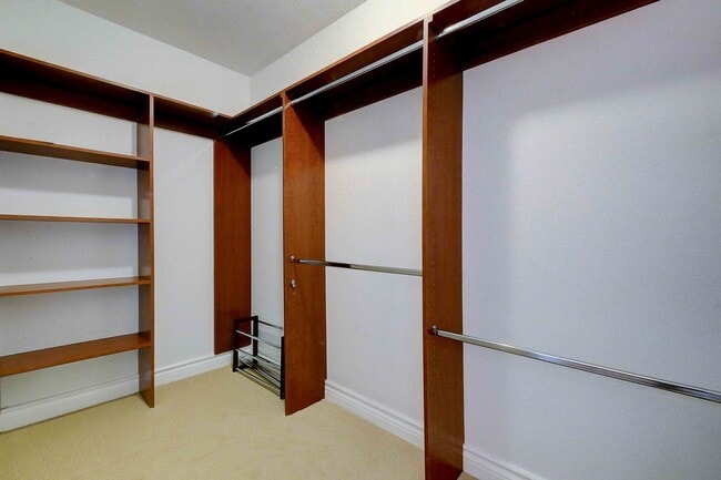 Building Photo - 4128 Whitsett Ave