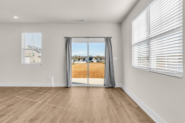 Building Photo - Charming New Build