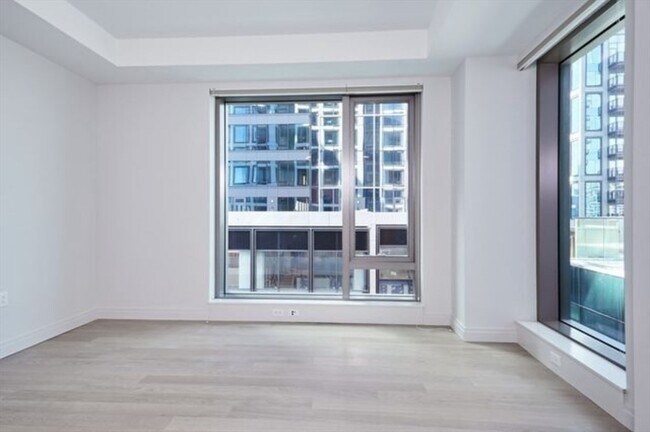 Building Photo - 133 Seaport Blvd
