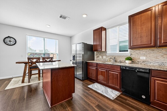 Building Photo - 17843 Plow Horse Ln