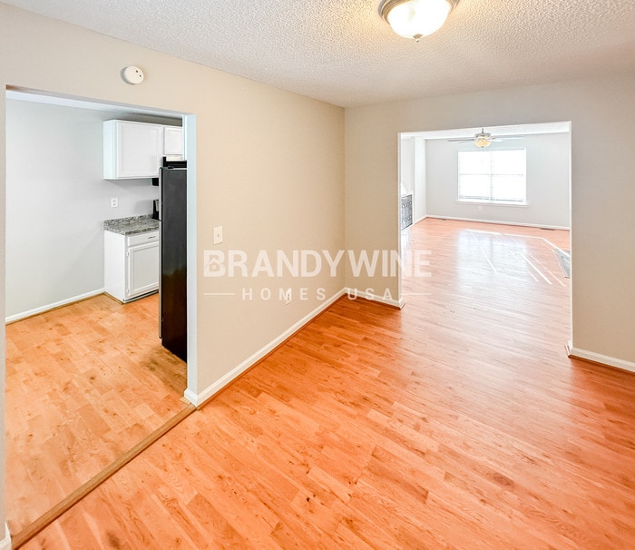 Building Photo - 3612 Janna Ln SW