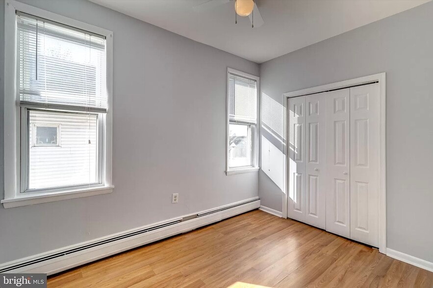 Building Photo - 6729 Youngstown Ave