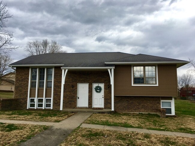 Building Photo - 3BR/1.5BA Duplex in Southwest Columbia. 1....
