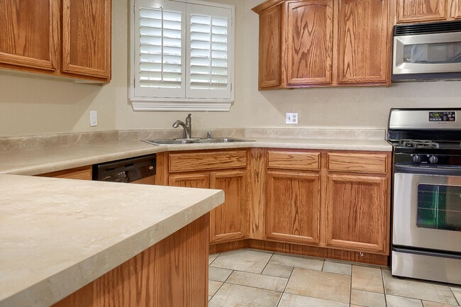 Building Photo - 12720 Tierra Aurora Dr