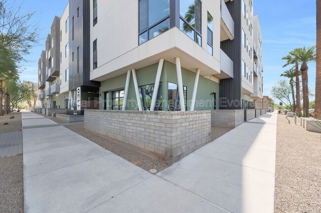 Building Photo - 1130 N 2nd St