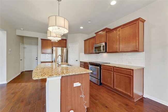 Building Photo - 16105 Travesia Way