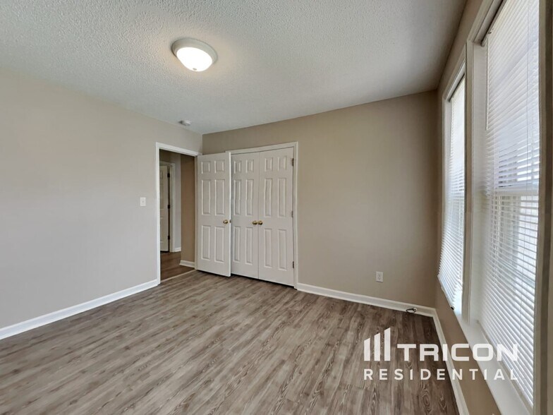 Building Photo - 7917 Wilson Pond Ln