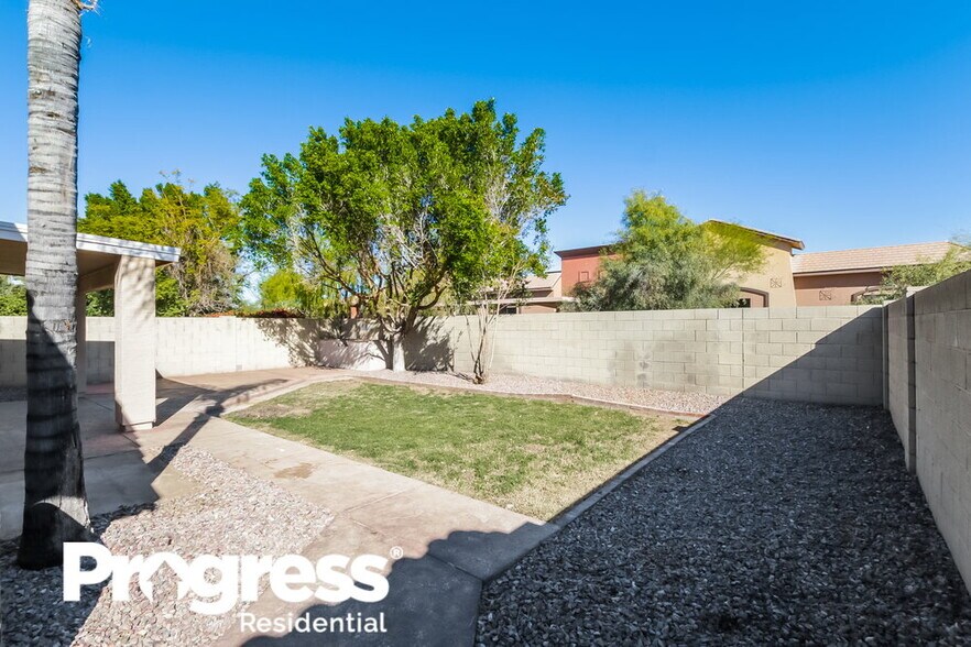 Building Photo - 763 N Surfside Dr