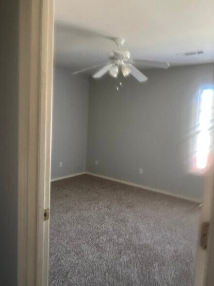 Building Photo - 3106 SW Deerfield Blvd