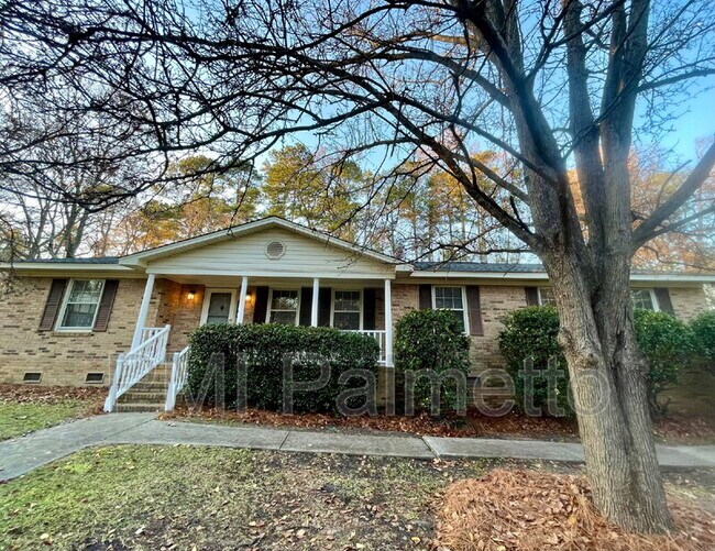 Building Photo - 300 Quincannon Rd