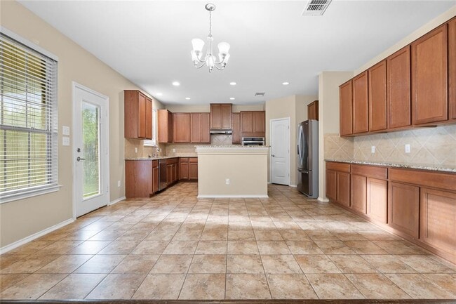 Building Photo - 14308 Lake Victor Dr