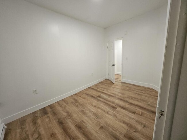 Building Photo - 75 5th Ave