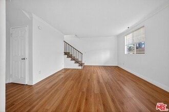 Building Photo - 11063 Cumpston St