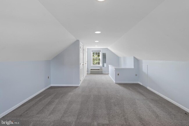 Building Photo - 15118 Liberty Grove Dr