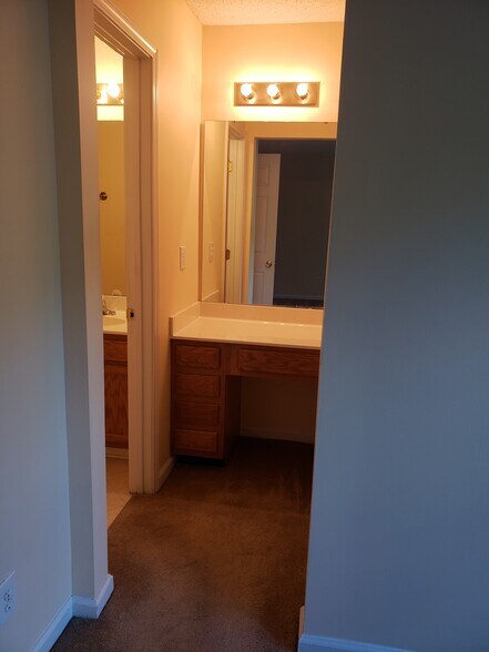 Building Photo - 9114 Charminster Ct