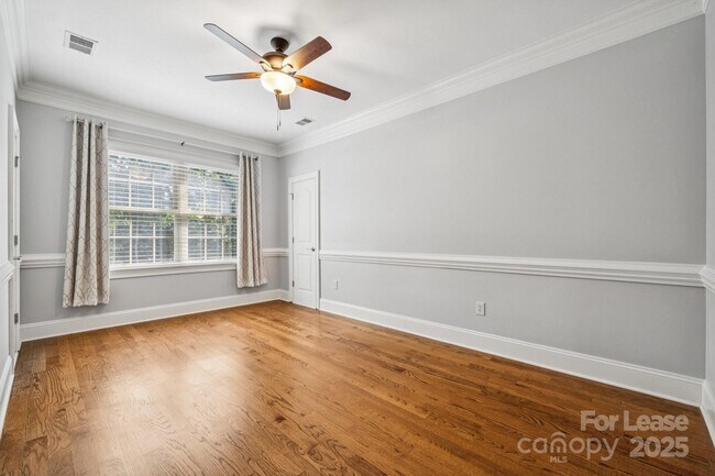 Building Photo - 7328 Summerlin Pl