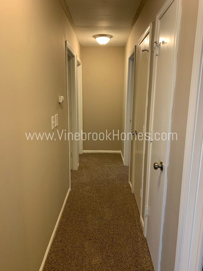 Building Photo - 1113 SW 18 St