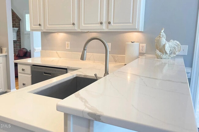 Building Photo - Earn Wealth While Leasing - Like a Homeowner - Lease to Own