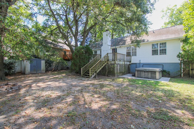 Building Photo - 1522 Theresa Dr