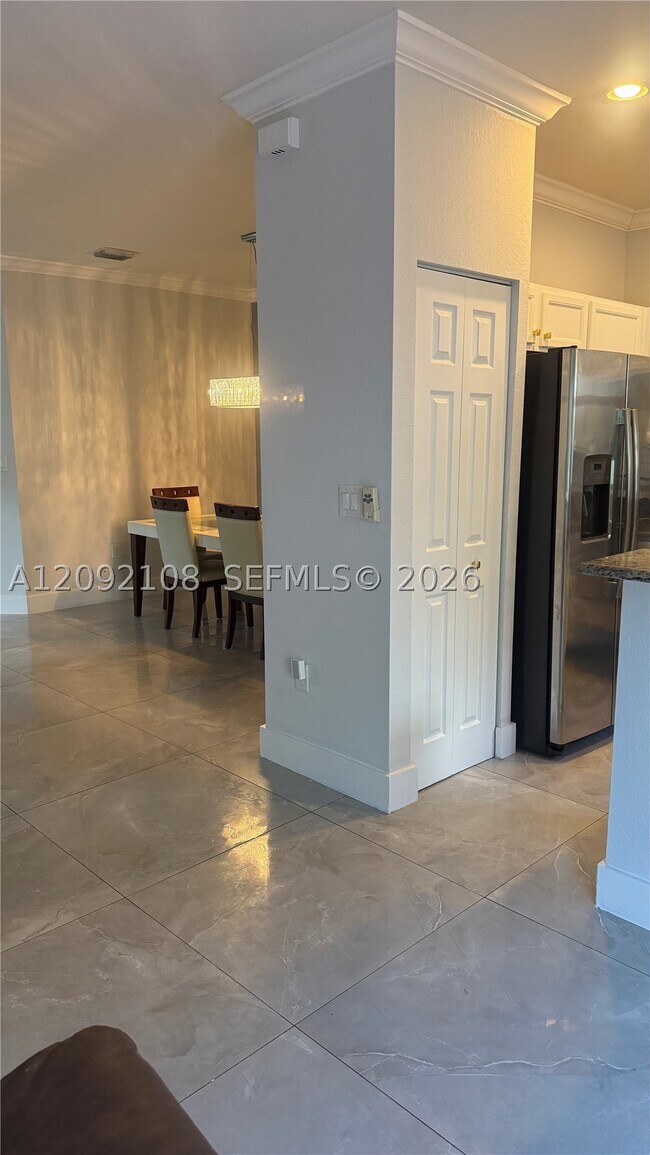 Building Photo - 3301 W 89th Terrace