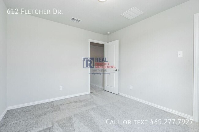 Building Photo - 612 Fletcher Dr