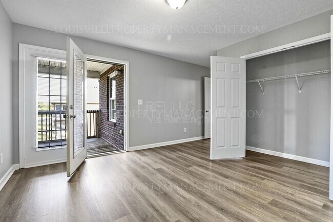 Building Photo - 306 Keeneland Dr