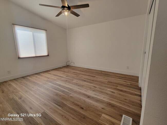 Building Photo - 5080 Arapahoe Ct