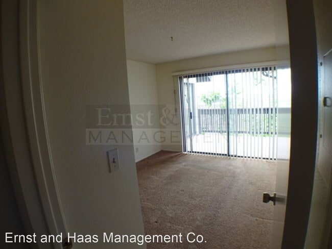 Building Photo - 2 br, 2 bath House - 2510 E. Willow  St. #204
