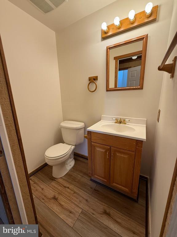 Building Photo - 1183 River Bend Ct